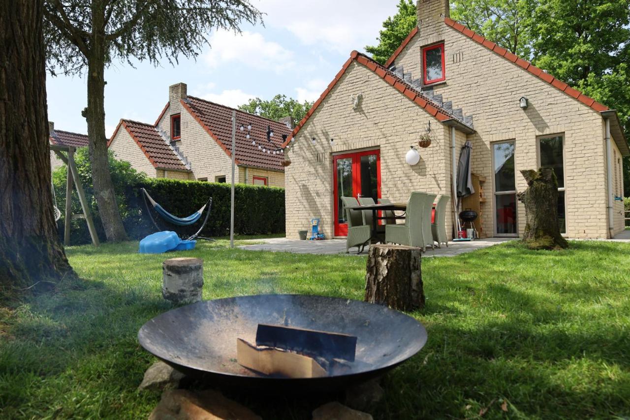 7 Person House With Swing, Firepit, Hammock, Garden, Swimming Lake, Child Friendly, In- And Outside Playground, And Great Coffee Ewijk Bagian luar foto